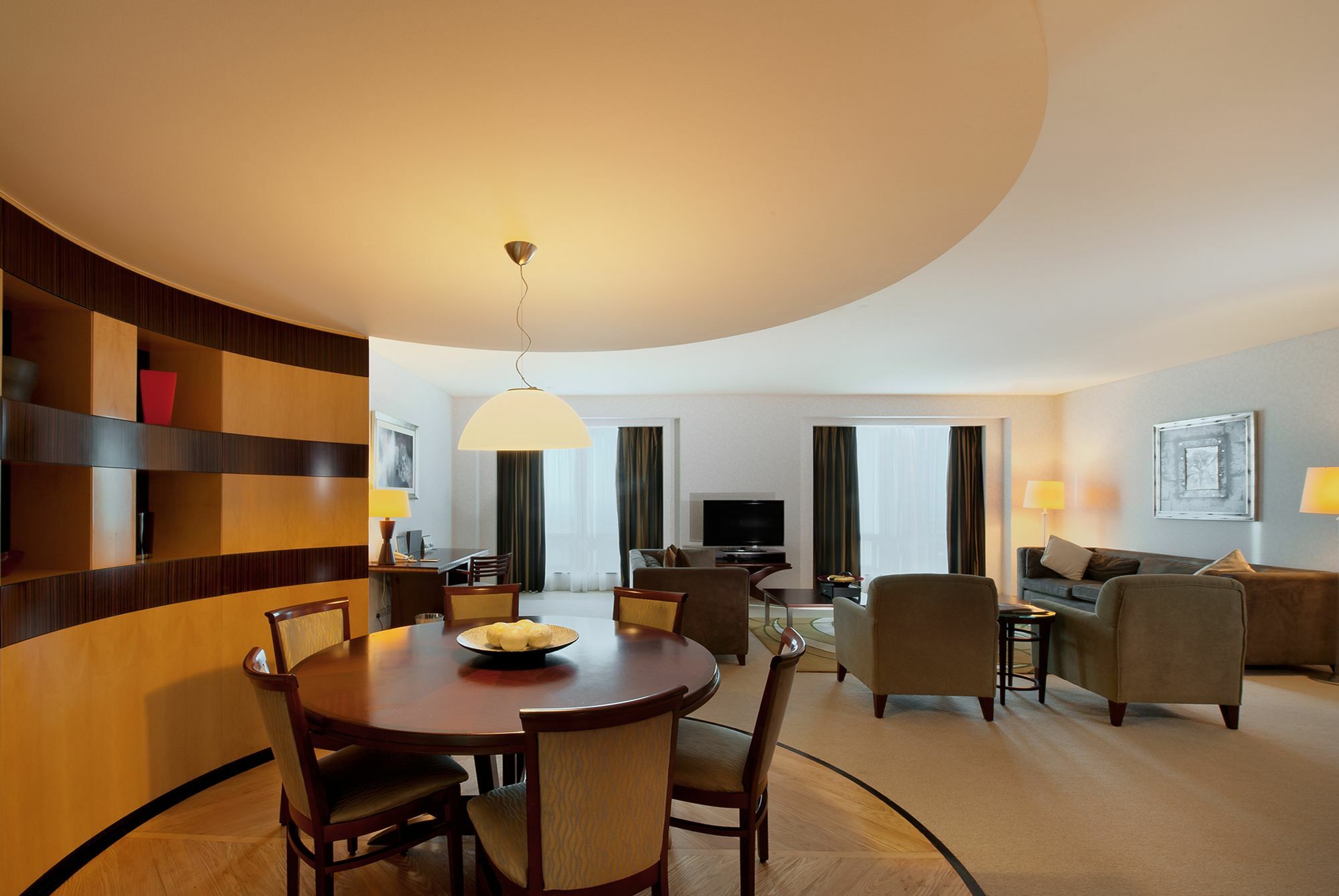Shangri-la 5*